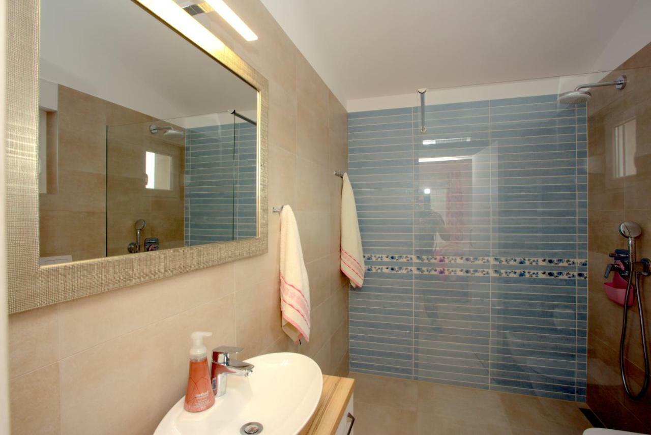 Luxury Villa Lidija Brzac Kültér fotó